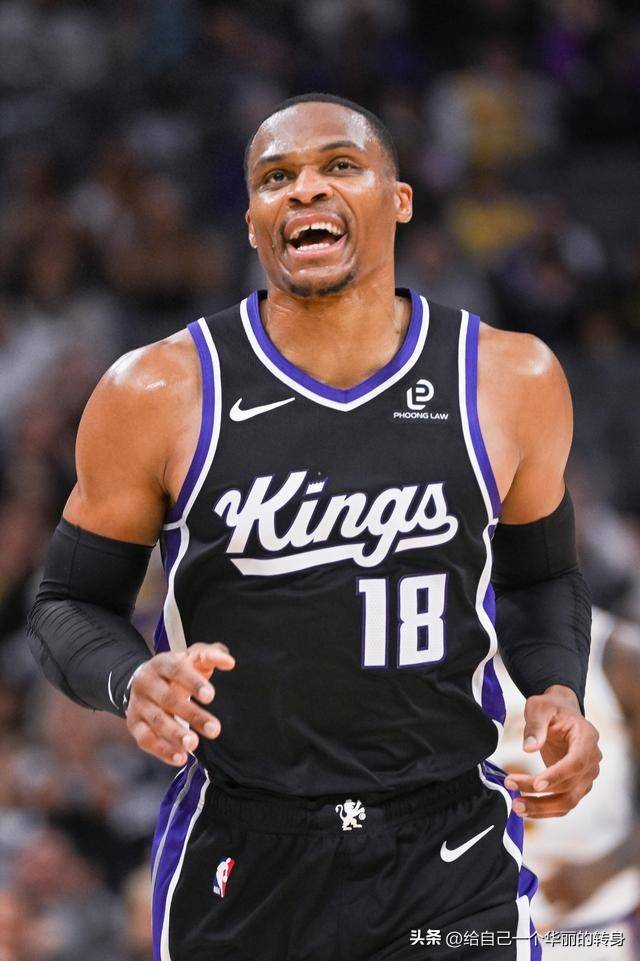 亚马尔与19岁女网红购物被偷拍 她有140多万粉丝（亚马尔与19岁女网红逛街被拍到 对方粉丝数超140万）