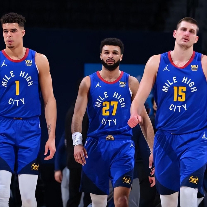 斯内德：姆巴佩会赢得2026年金球奖；没有人效力皇马时想离开（斯内德：2026年金球奖看好姆巴佩；在皇马效力时没人想离队）