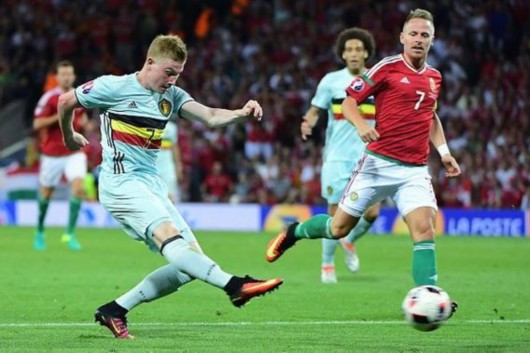 皇马二号得分手12场球荒拖垮进攻，姆巴佩25球难掩战术弊端（皇马二号射手陷12场进球荒拖累锋线，姆巴佩25球难遮战术短板）