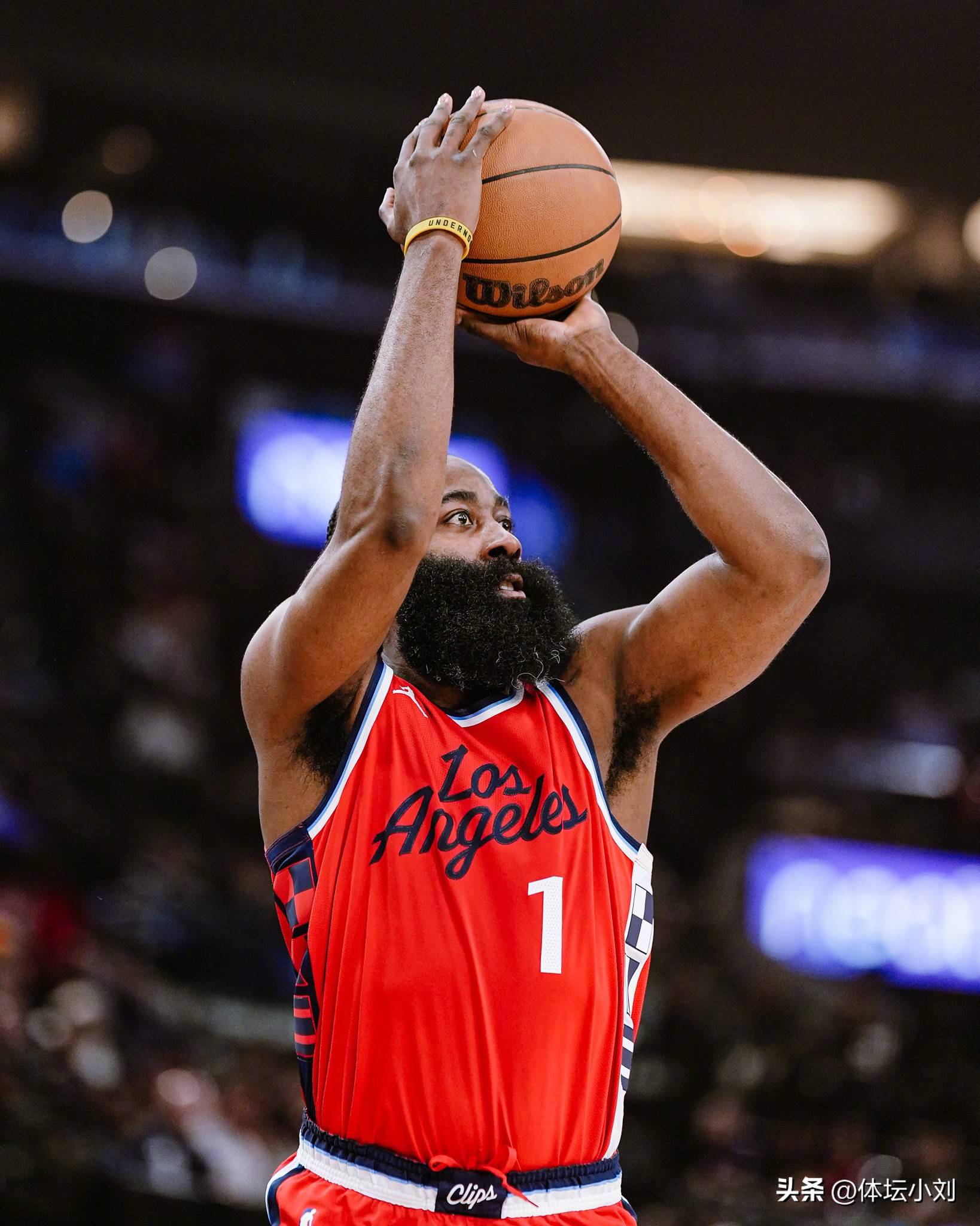 传中还是射门？奥多伊谈世界波进球：这叫似传似射（奥多伊谈世界波：既像传中也像射门）