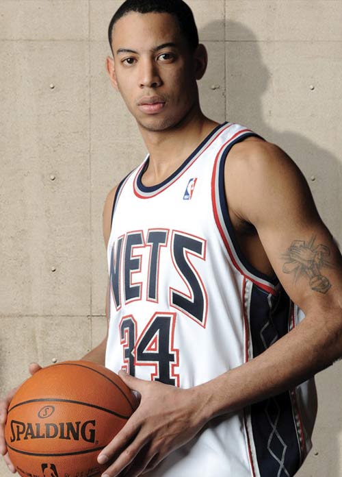 迪马济奥：夸德拉多将因伤缺席本周末比萨与国米的比赛（迪马济奥：夸德拉多因伤无缘本周末比萨对阵国米）