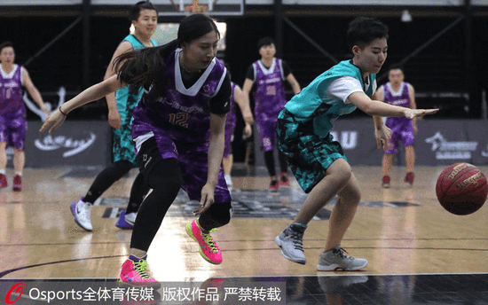 申花1-3输球，柔佛新山近两个赛季亚冠对中超球队保持不败（申花1-3告负，柔佛新山亚冠近两季对中超仍保持不败）