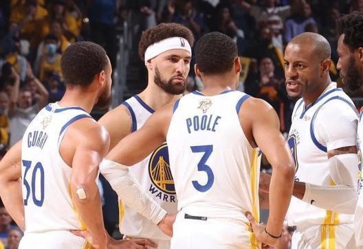 延边出台推进足球高质量发展举措，加强对职业足球的政策扶持（延边发布举措促足球高质量发展，强化职业足球政策支持）